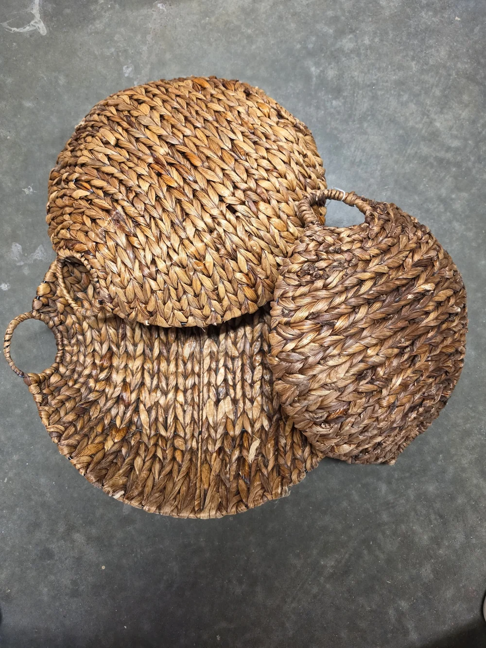 Woven Round Seagrass Basket with Handles - Brown